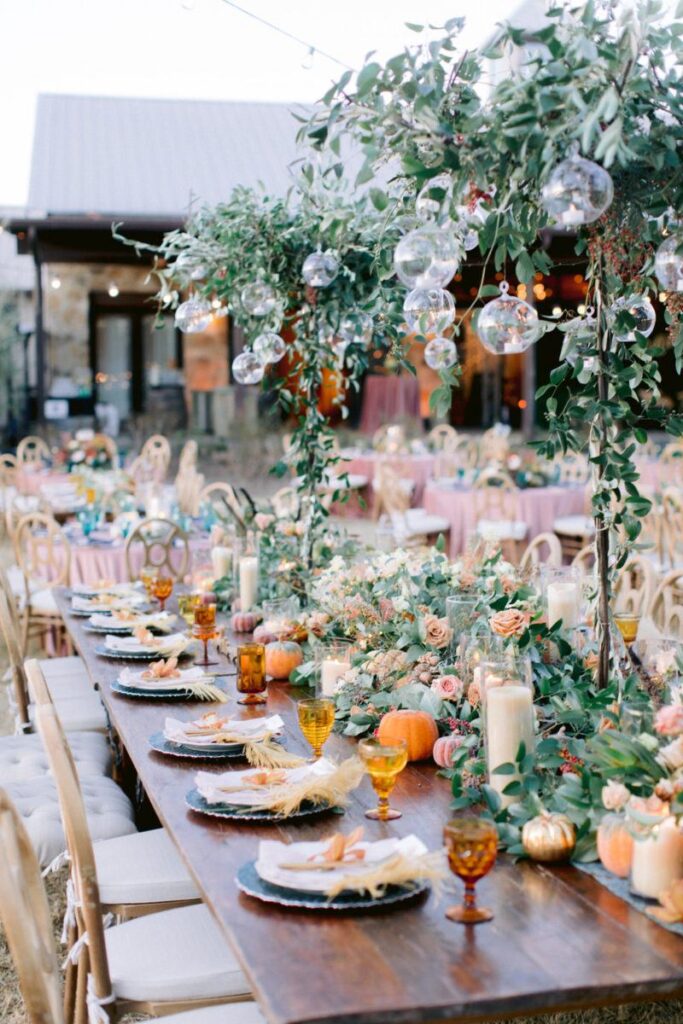 gorgeous fall table decor at austin wedding venuue, texas hill country, dripping springs, fall wedding, autumn wedding