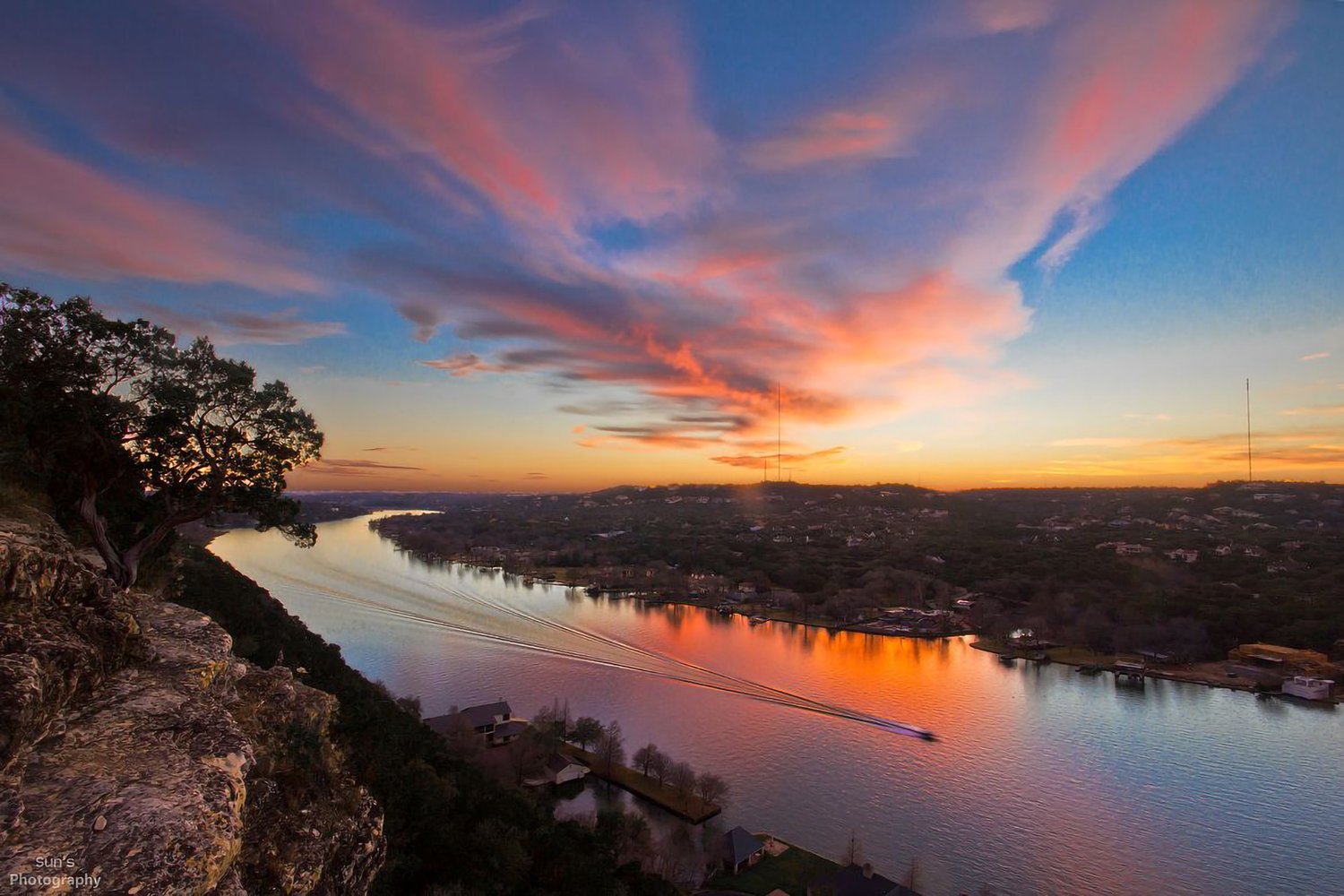 mount bonnell sunset from the highest point in austin texas